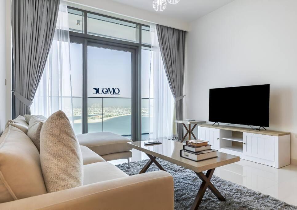 Bahay bakasyunan Myduomo- Prime 2br Beachfront, Palm & Marina Views-1606 Dubai