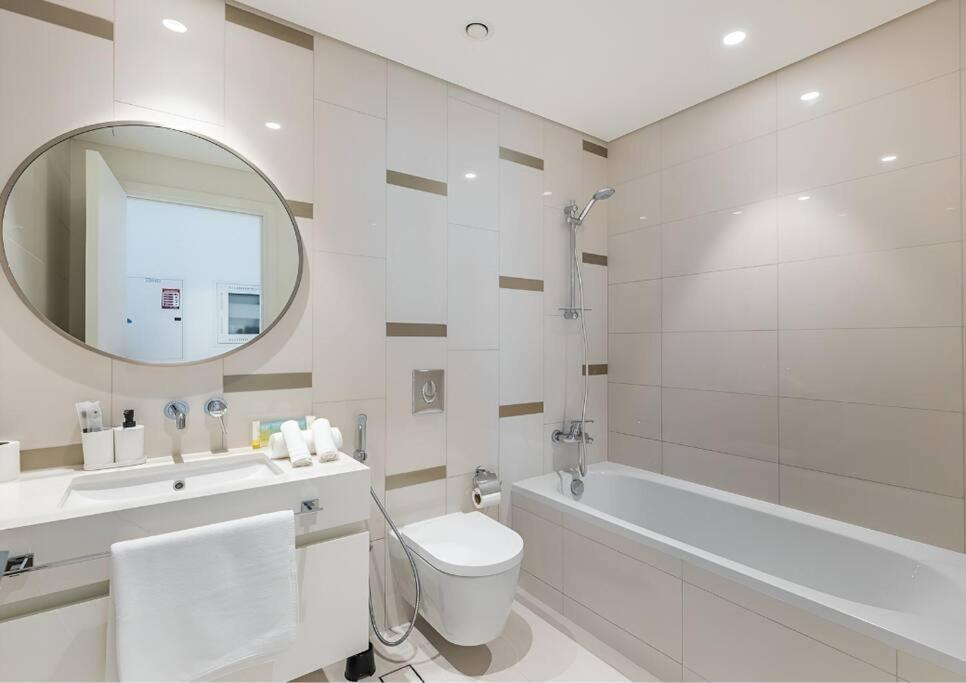 Myduomo- Prime 2br Beachfront, Palm & Marina Views-1606 * Dubai