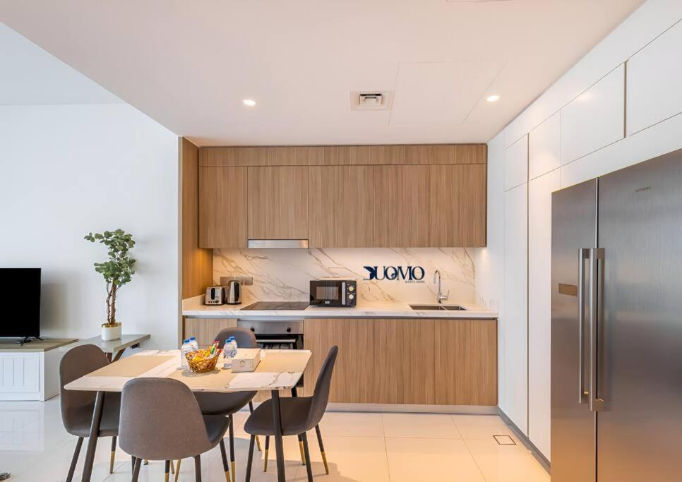 Myduomo- Prime 2br Beachfront, Palm & Marina Views-1606 Holiday home *